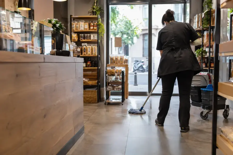 Limpieza de locales comerciales en Madrid