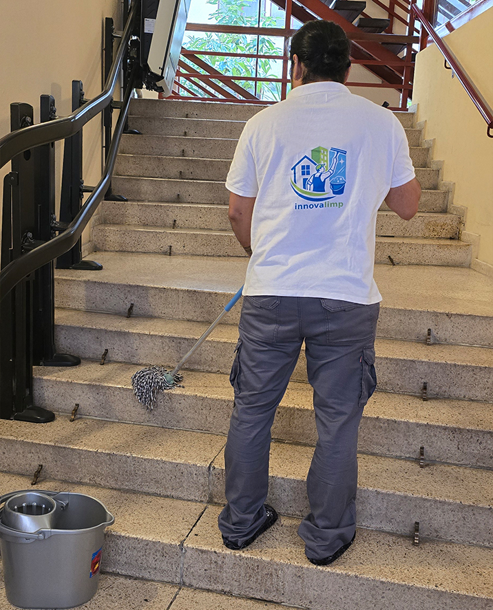 Limpieza y mantenimiento de comunidades